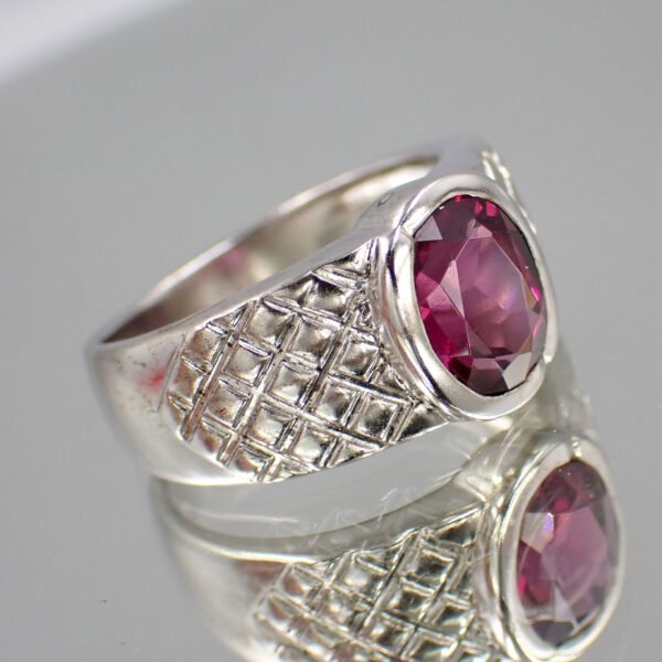 Malaya Garnet Ring 3.10ct - Image 3