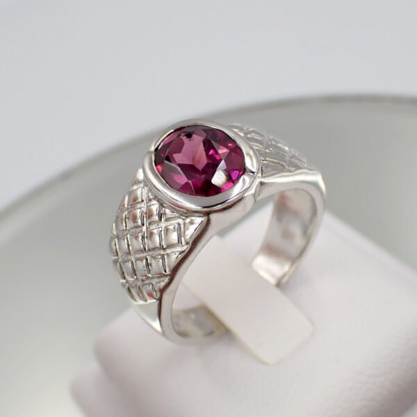 Malaya Garnet Ring 3.10ct - Image 2