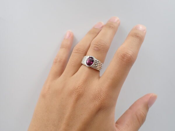 Malaya Garnet Ring 3.10ct - Image 8