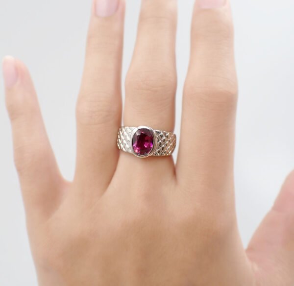 Malaya Garnet Ring 3.10ct - Image 7